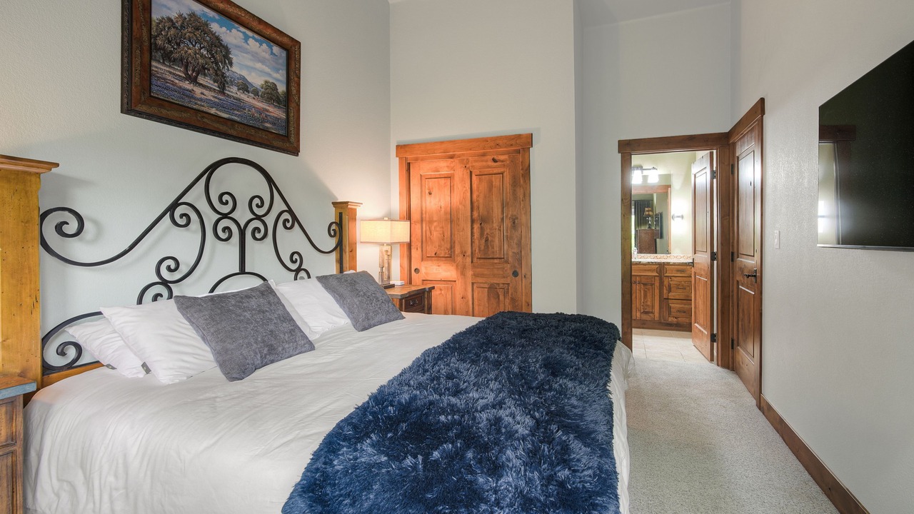 Photo of Bedroom in Warrior's Mark