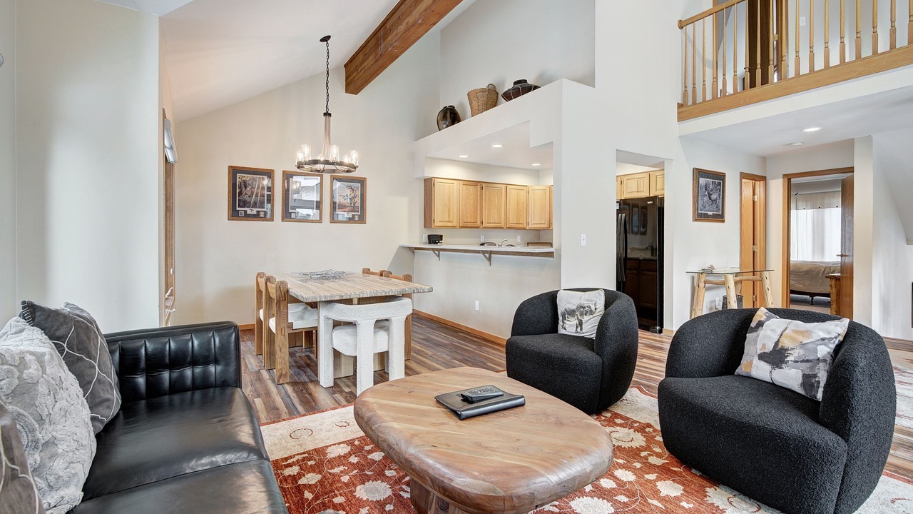 Photo of Livingroom in Four O'Clock