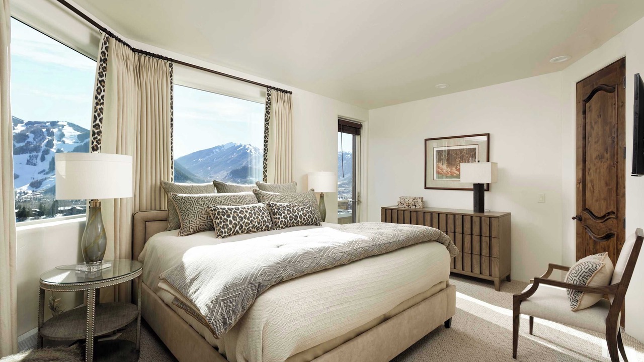 Photo of Bedroom in Red Mountain