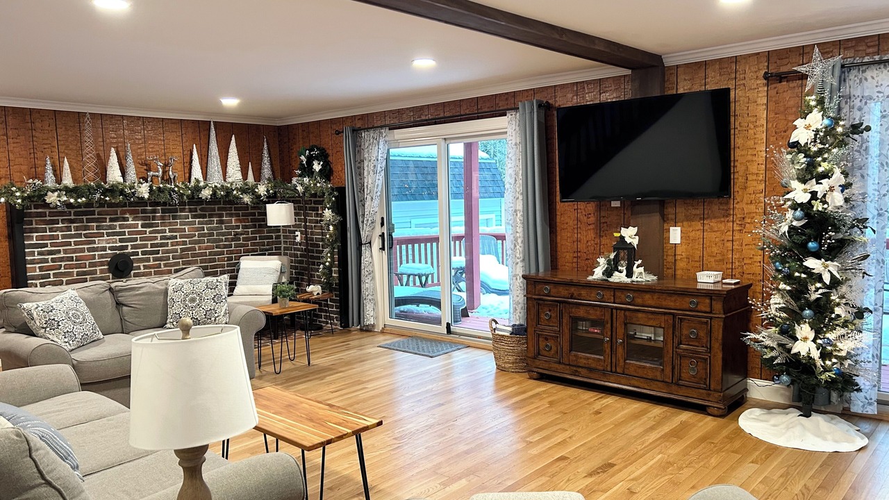 Photo of Livingroom in Gilford