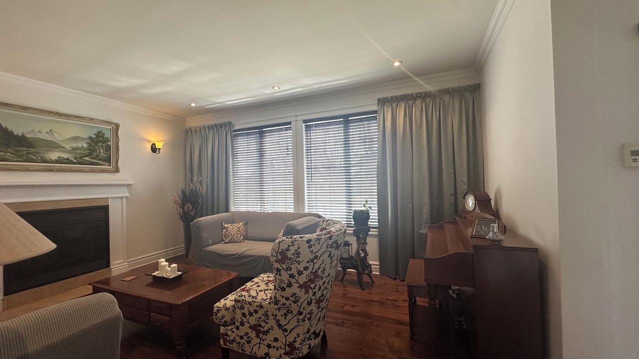 Photo of Livingroom in Saint-Bruno-de-Montarville