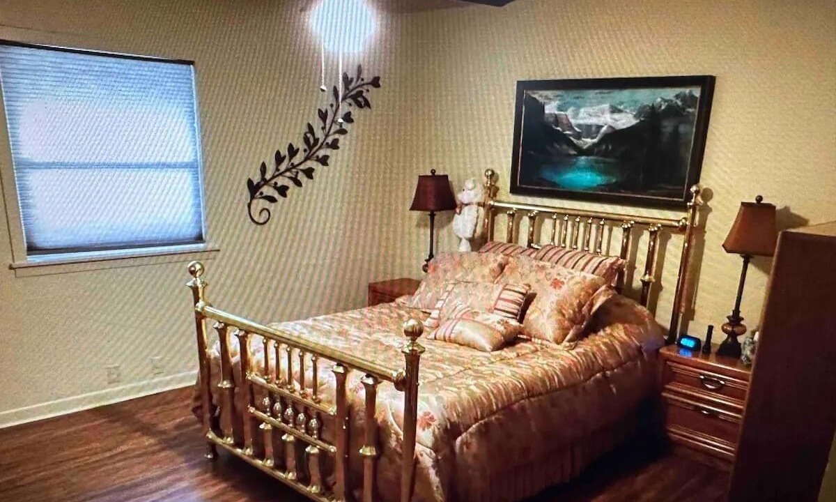 Photo of Bedroom in Lake Charles
