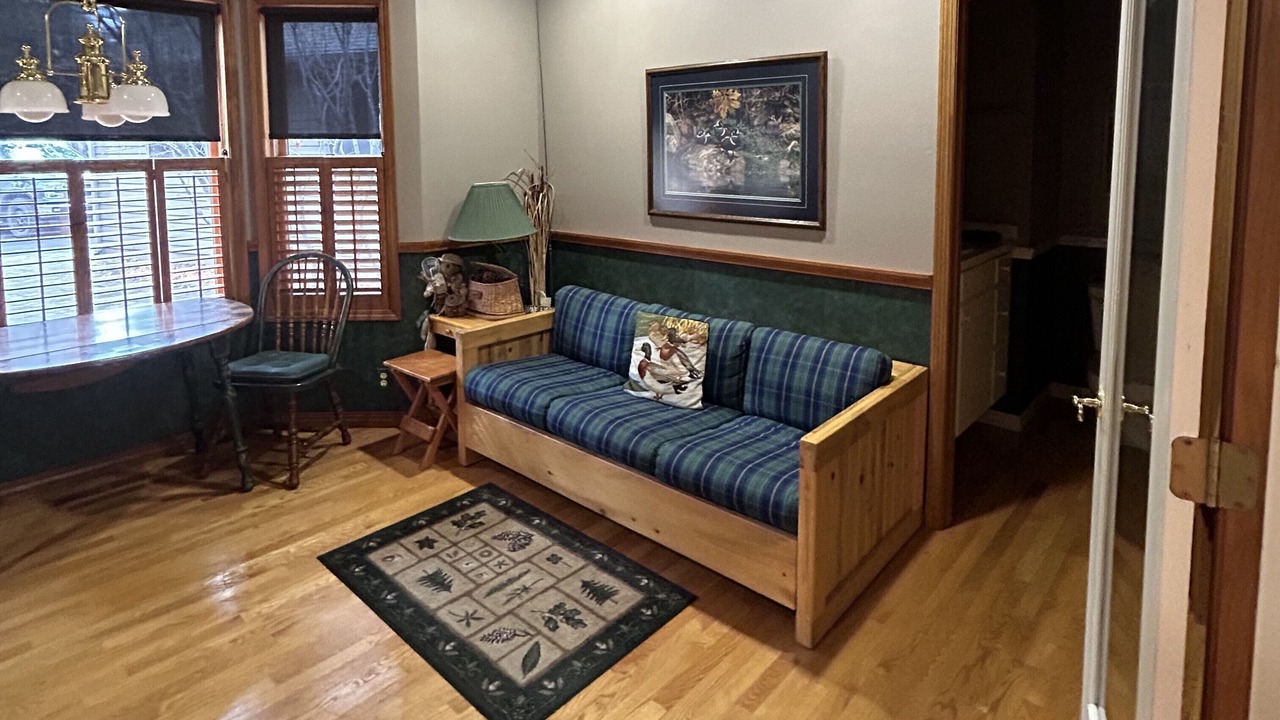Photo of Livingroom in Black Butte Ranch