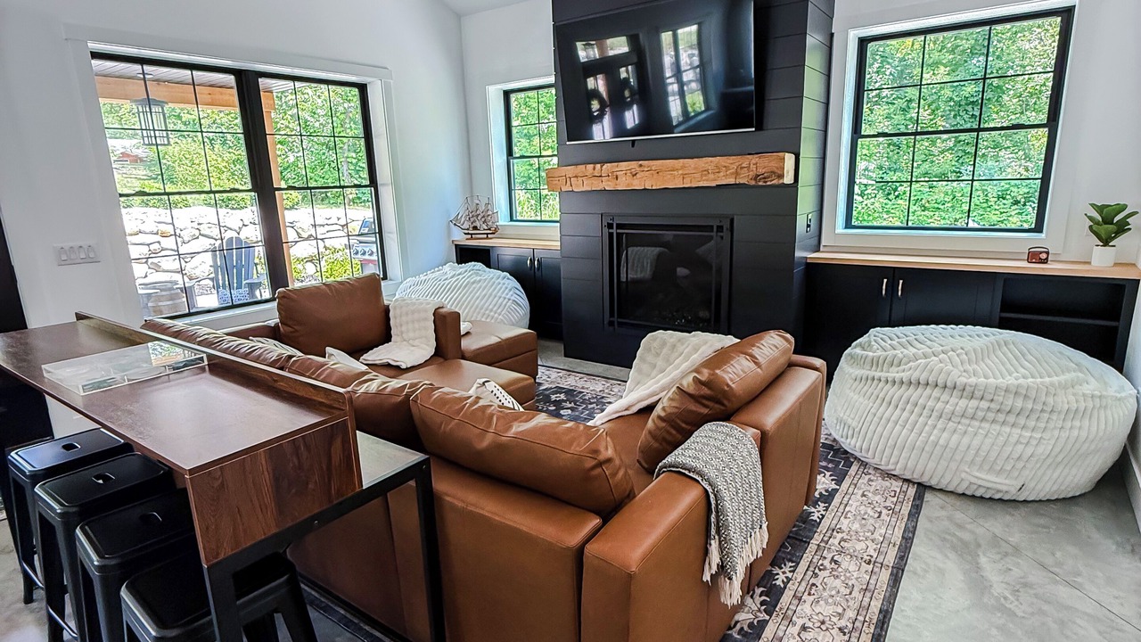 Photo of Livingroom in Cassopolis