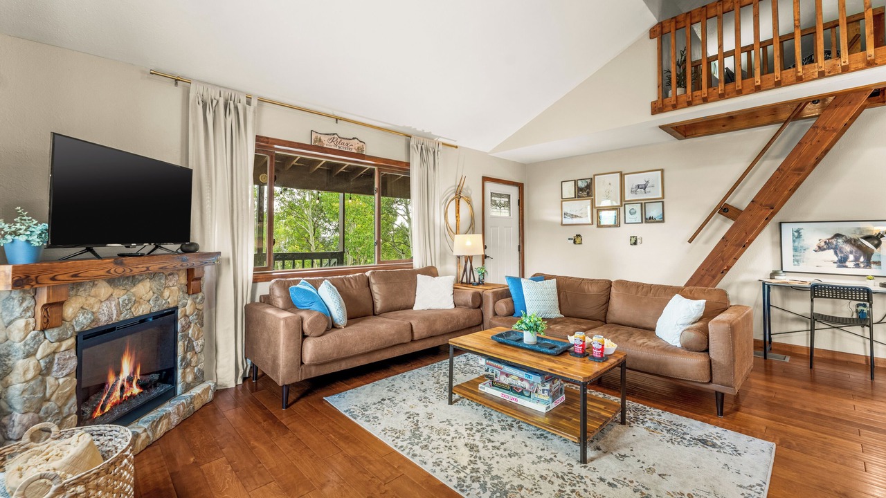Photo of Livingroom in Cripple Creek
