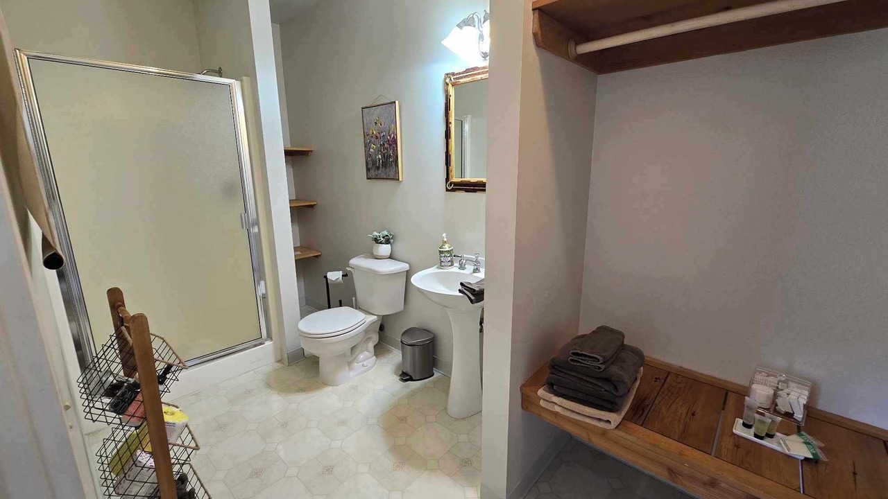 Photo of Bathroom in Crooked River Ranch