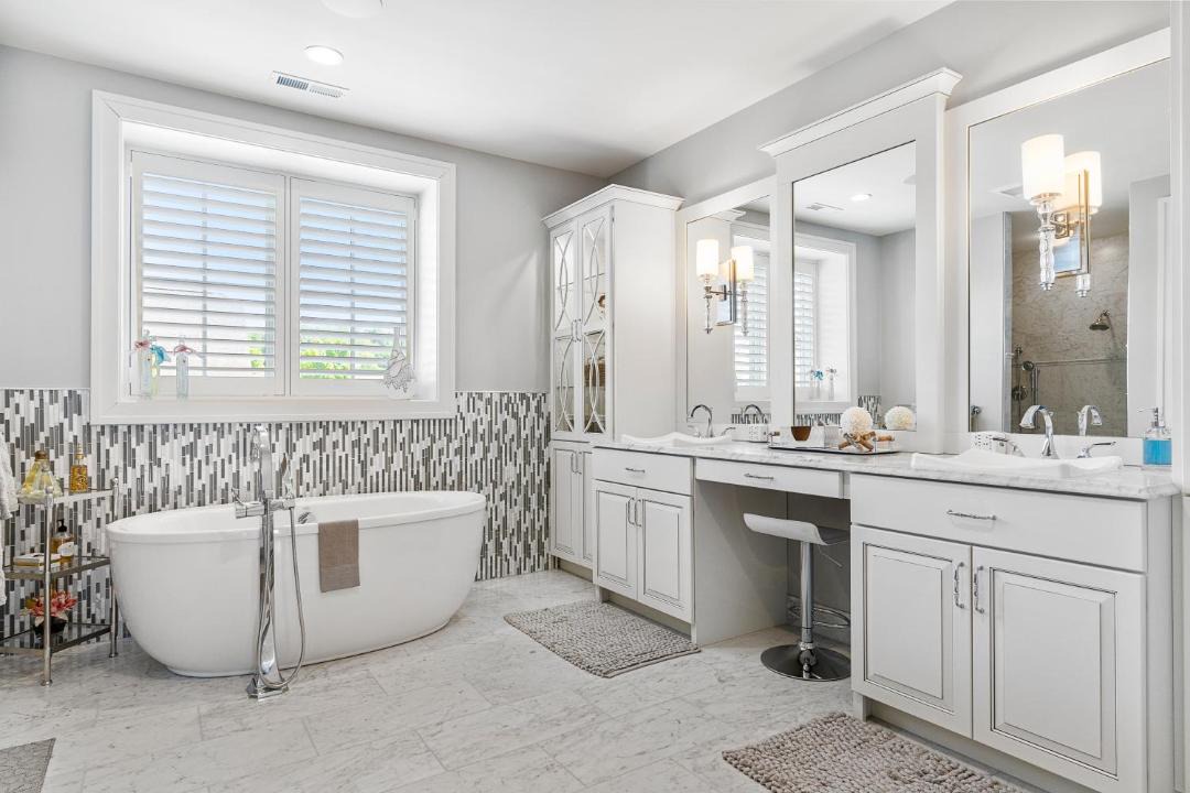 Photo of Bathroom in Bay Harbor