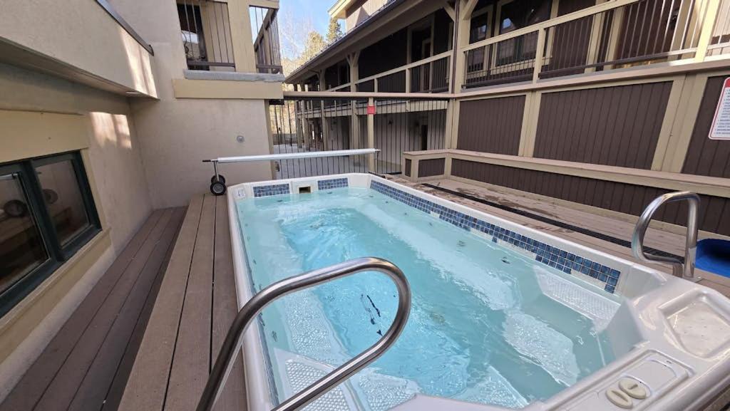 Photo of Patio Balcony in Four O'Clock