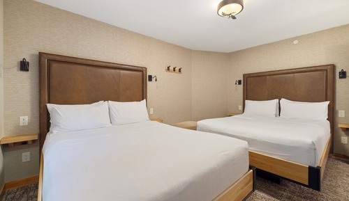 Superior One Bedroom Suite 2 Queens