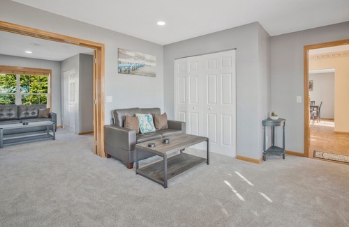 Essex House | Baltimore Waterfront Home, fire-pit, picnicshed,14 mi to Inner Harbor, sleeps 18