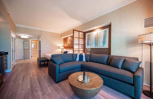 Las Vegas Condo | No Resort Fee Strip View Balcony+Free Valet+ Pool