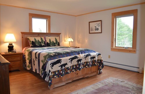 Pittsburg House | STUNNING VIEWS OF LAKE FRANCIS