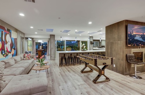 Las Vegas Villa | Spacious 12BR Vegas Villa Near Strip, Resort Pool & Sports Court!