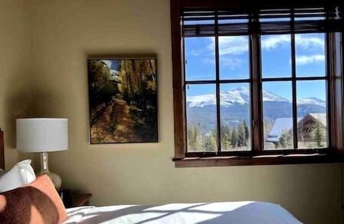 Breckenridge Hotel | Grand Lodge Peak 7-Pool, Hot Tub, Ski-In/Out, Fireplace