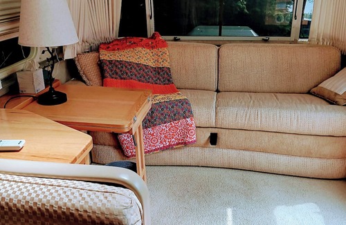Fitzwilliam House | Relax in Style – Luxury Airstream Glamping Getaway Waterfront on Sportsmans Pond