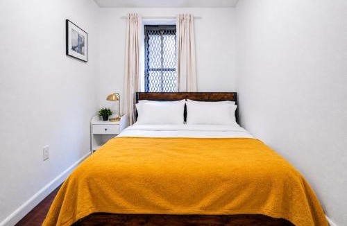 Bloomingdale Apartment | 2 Bedroom Stylish Unit
