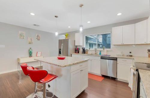 Downtown San Antonio Villa | Luxurious Villa with Private GAME ROOM – Your Ultimate Retreat for Fun and Relaxation!