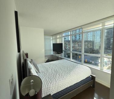 CityPlace Apartment | Toronto Downtown Luxurious Stylish 3 Bedroom 3 Bath 2 Balconies near Rogers Centre lakeview condo