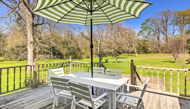Pet-Friendly Vacation Rental w/Deck & Yard! in Purvis