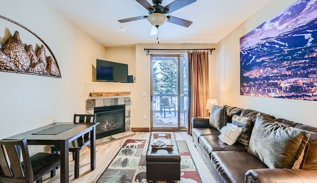 Highland Greens Lodge 210 1 Bedroom Condo by RedAwning in Breckenridge