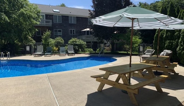 Large Family Home w/Heated Pool in Yarmouth