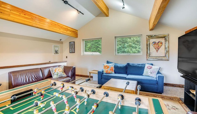 Hot Tub & Mtn Views Pristine Breckenridge Home! in Breckenridge
