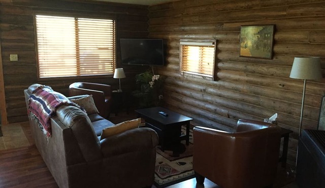 COUNTRY CABIN- Bighorn Canyon National Recreation Area in Fort Smith