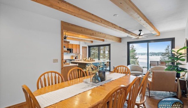 Lakefront Getaway, Swim, Laugh, Family Fun for all! Close to Kettle Moraine in Palmyra