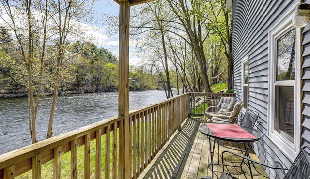 Riverside Franklin Townhome: 2 Private Balconies! in Franklin