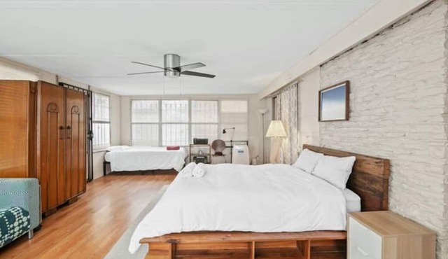 Huge 3 Home Property - Walk to Downtown! in Austin