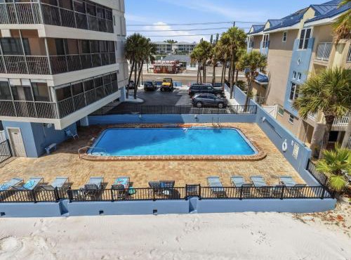 Villa Madeira 301 - Premier in St. Pete Beach