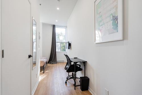 Quiet studio For 2 Guest With Parking in Montreal