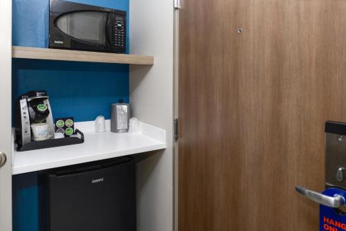 Holiday Inn Express Hotel Marysville Ihg 